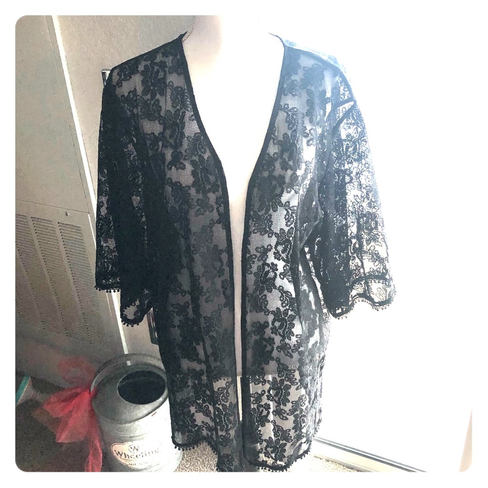 Express Lace Kimono